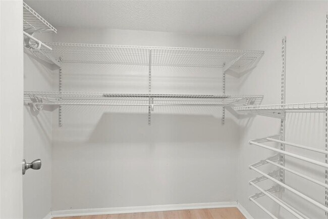 Building Photo - 121 Cypress Ln
