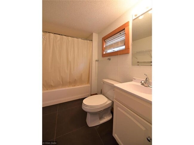 Building Photo - 2 Bedrooms, 1 Bathroom Furnished Cabin in Brainerd, MN on Wise Lake