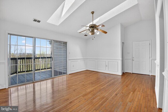 Building Photo - 102 Timberlake Terrace