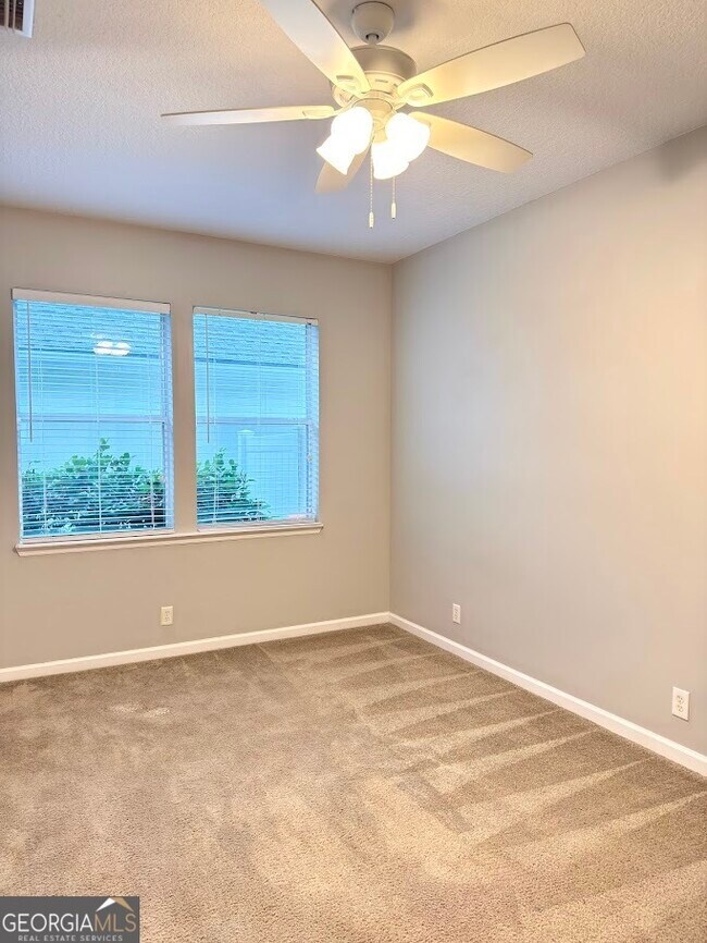 Building Photo - 116 Boatsman Way