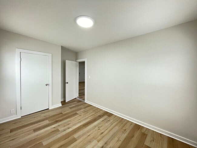 Building Photo - 124 Beech St