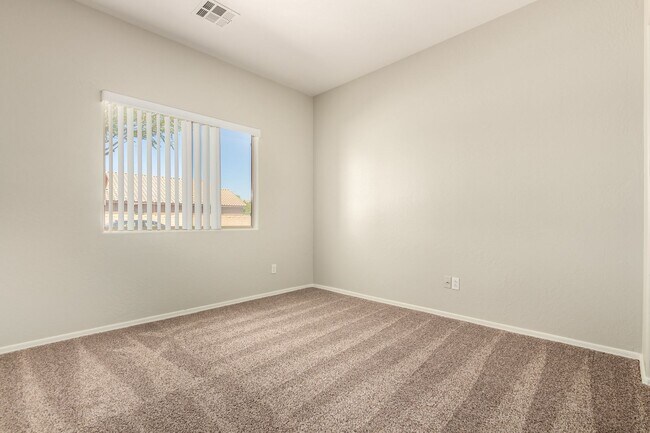 Building Photo - Awesome 3 bedroom / 2 bath in Cordova Estates - 83rd Ave & Buckeye Rd