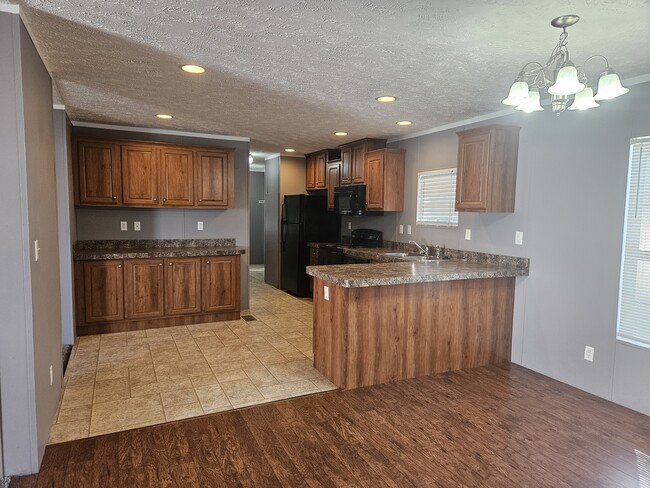 Building Photo - 116 Lynnwood Cir