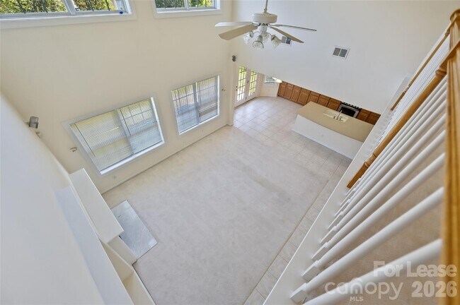 Building Photo - 12315 Chesley Dr