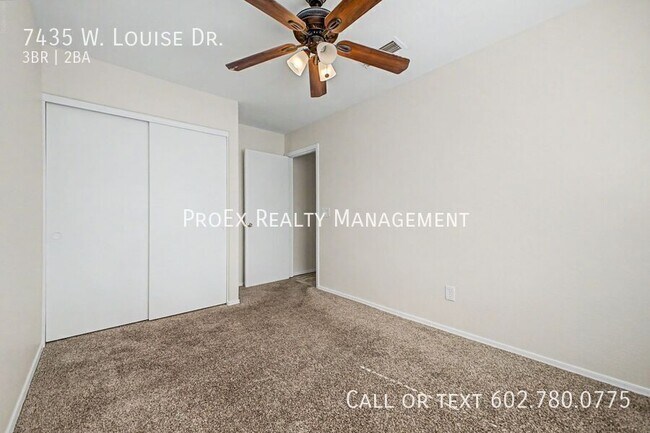 Building Photo - 7435 W Louise Dr