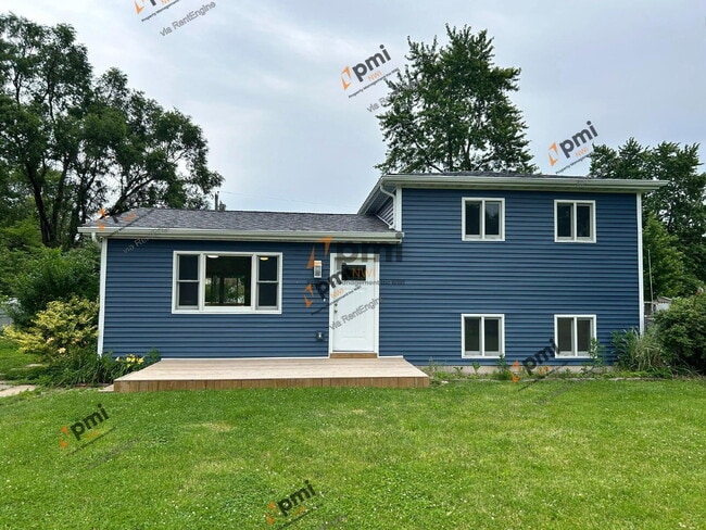 Building Photo - 673 Joe Martin Rd