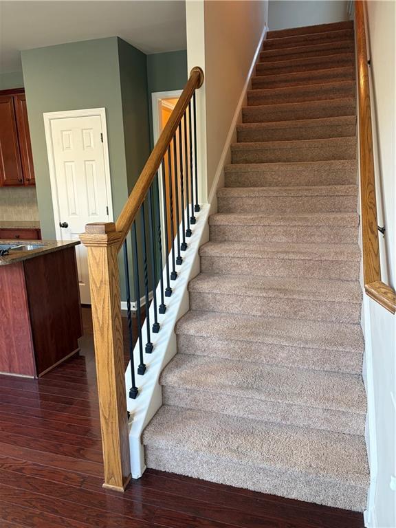 Building Photo - 804 Village Field Ct NW