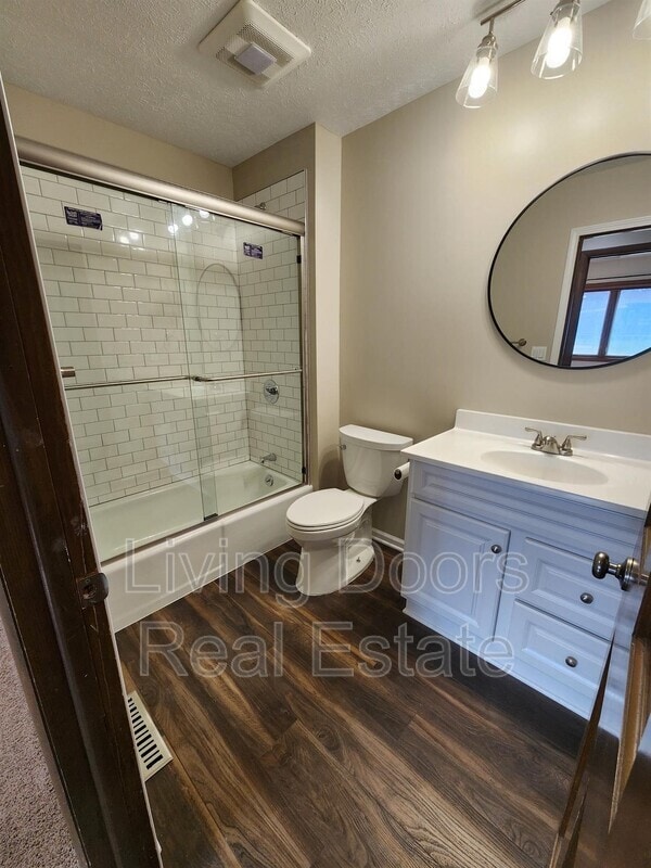 Building Photo - 7821 Trendwood Dr