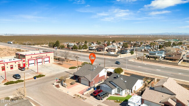 Building Photo - 11330 Loma Del Sol Dr