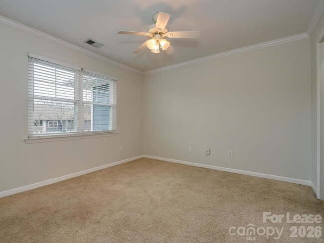 Building Photo - 424 Mather Green Ave