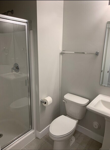 Building Photo - 1023 W 360 S