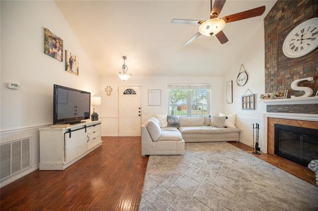 Building Photo - 3824 Huckleberry Dr