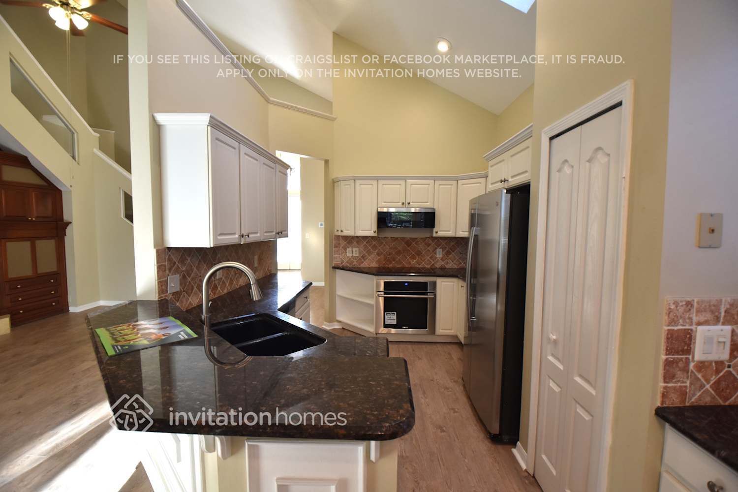 Building Photo - 272 Churchill Dr