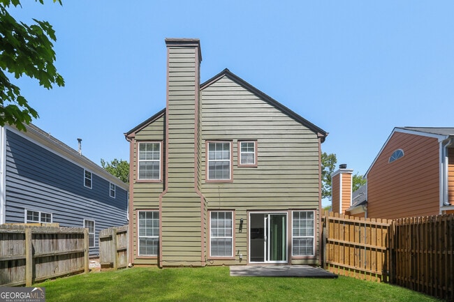 Building Photo - 3020 Linden Dr