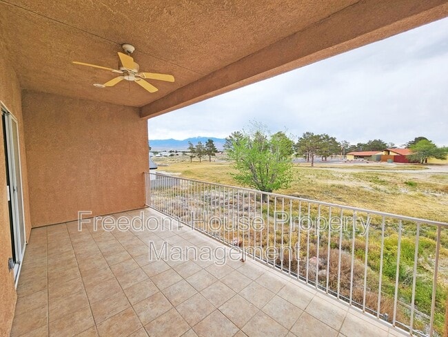 Building Photo - 1421 Star Rd