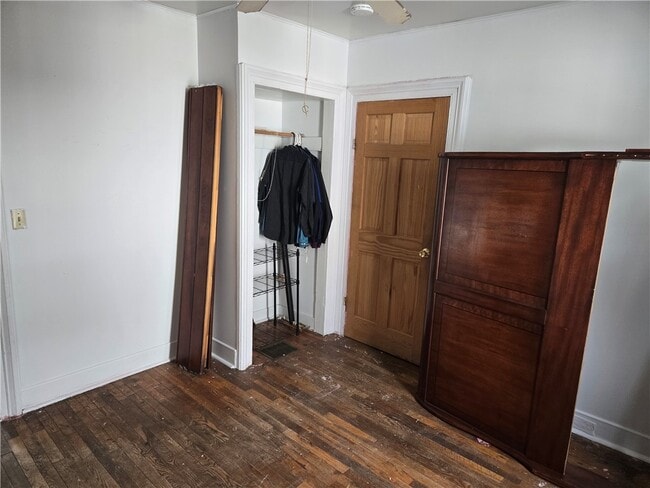 Building Photo - 69 Park Ave