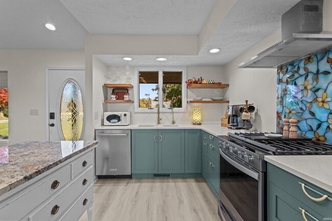 Building Photo - 2083 W 425 N