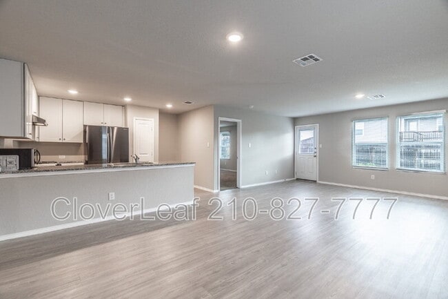 Building Photo - 2815 Rosefinch