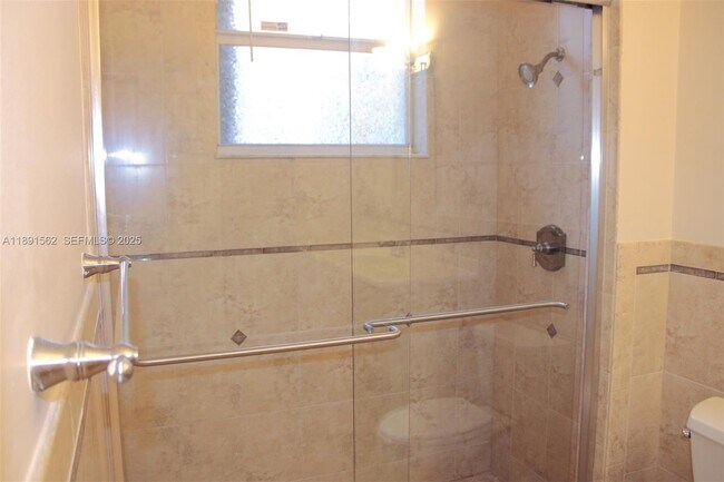 Building Photo - 11151 Minneapolis Dr