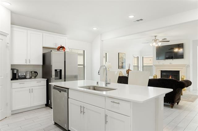 Building Photo - 3208 Amber Waves Ln