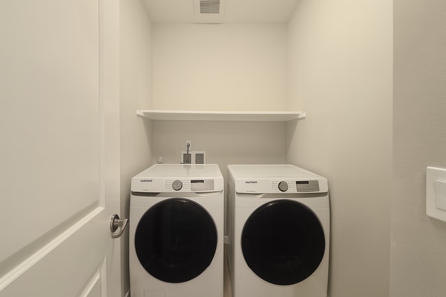 Building Photo - ENHANCED PRICE FOR QUICK MOVE IN!