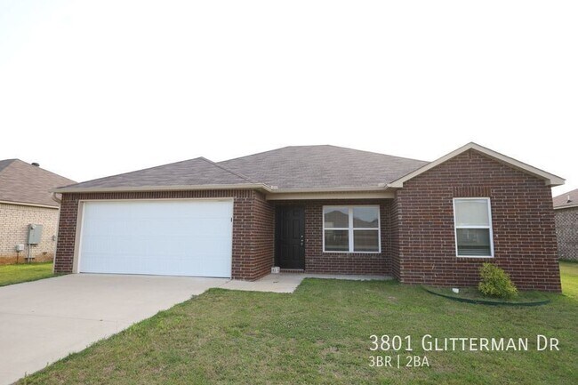 Primary Photo - Recent construction - beautiful 3 bed / 2 ...