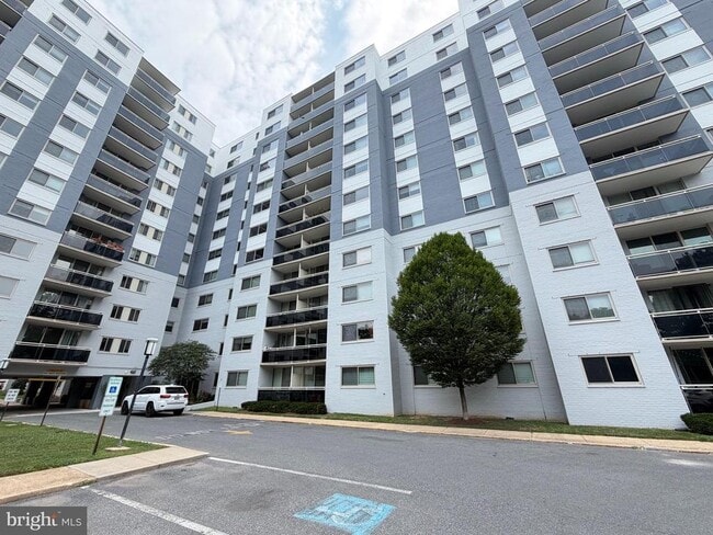Building Photo - 7333 New Hampshire Ave