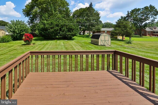 Building Photo - 13929 Green Mountain Dr