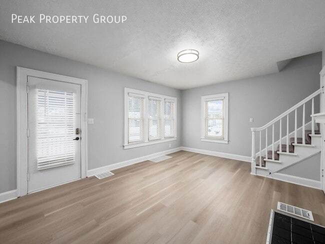 Building Photo - 1000 King Ave