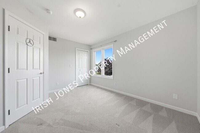 Building Photo - 109 Ashwood Ln