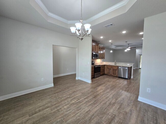 Building Photo - 3-Bedroom Home - Parkside Commons