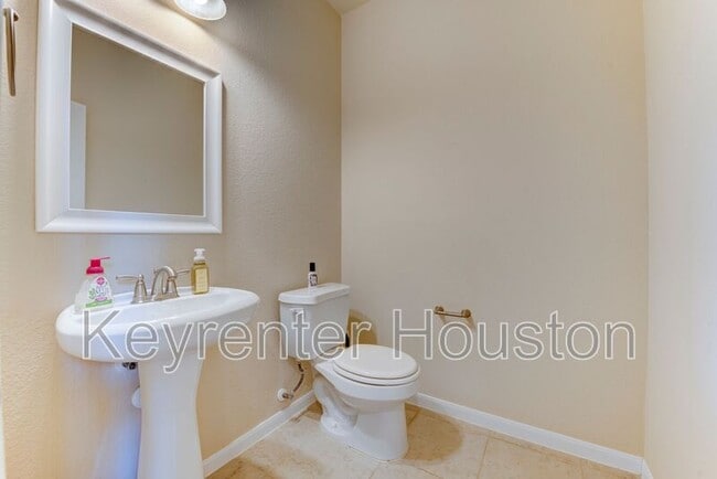 Building Photo - 9722 Victoria Rose Ln