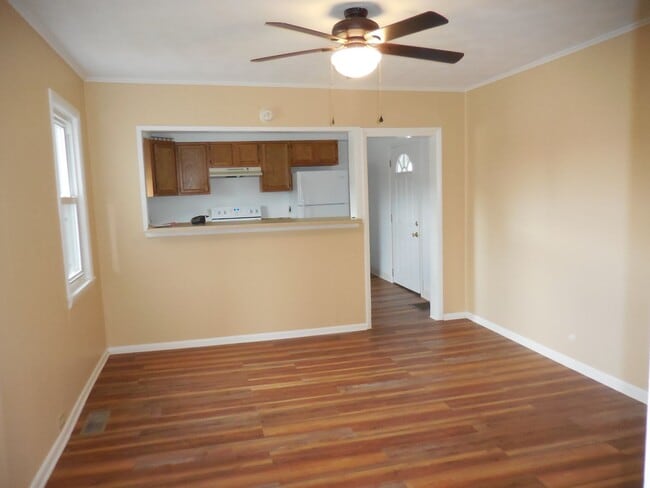 Building Photo - 2BR Remodeled House Hollidaysburg
