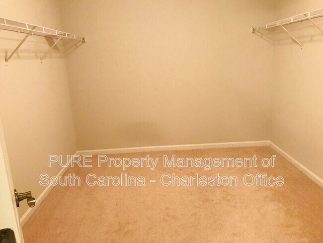 Building Photo - 3071 Conservancy Ln