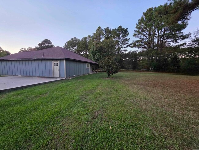 Building Photo - 285 Pine Valley Rd