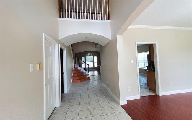 Building Photo - 2707 Sun Beam Ct