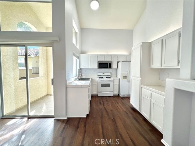 Primary Photo - 1307 Elmhurst