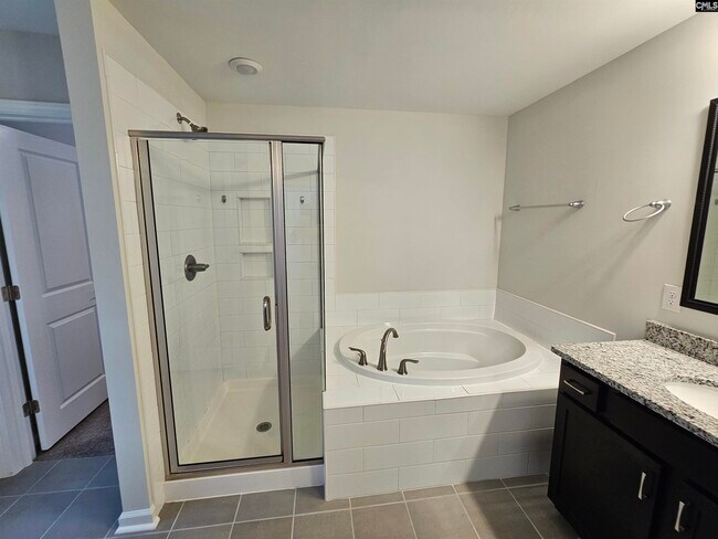 Building Photo - 436 Orchard Grove Ln