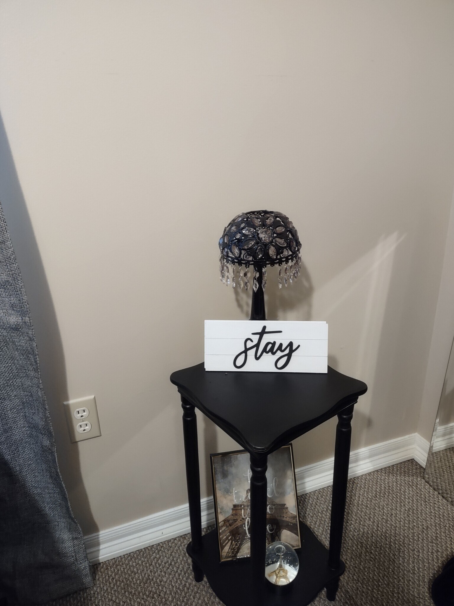 Building Photo - 131 E 5th St