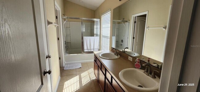 Building Photo - 7110 Red Lantern Dr