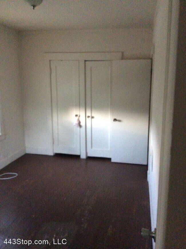 Building Photo - 3 br, 1 bath House - 401 South William St.