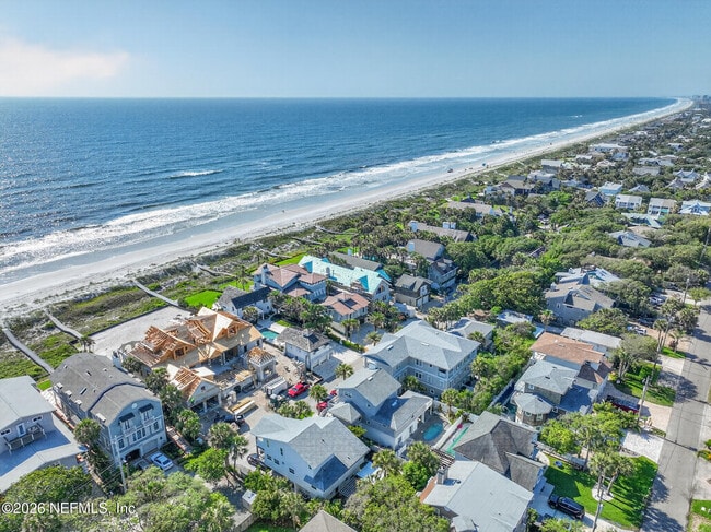 Building Photo - 1766 Beach Ave