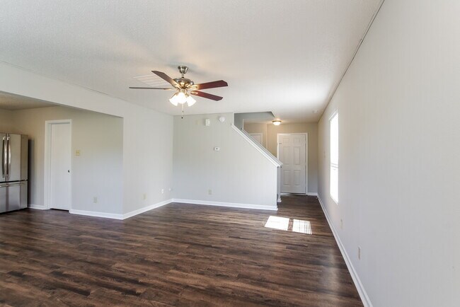 Building Photo - 6647 Wicked Oak Ln