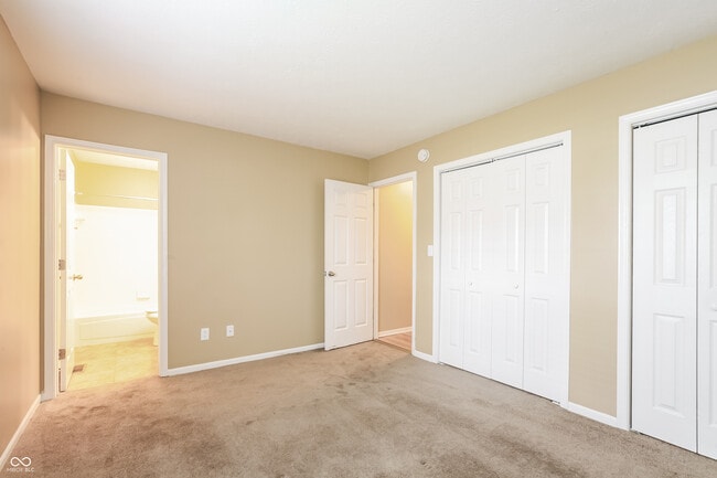 Building Photo - 4409 Tucson Dr