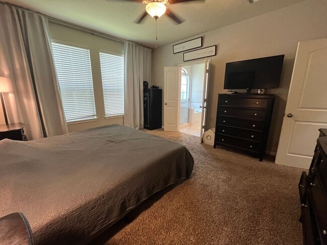 Building Photo - 4 bedroom 2.5 bath in Yowell Ranch