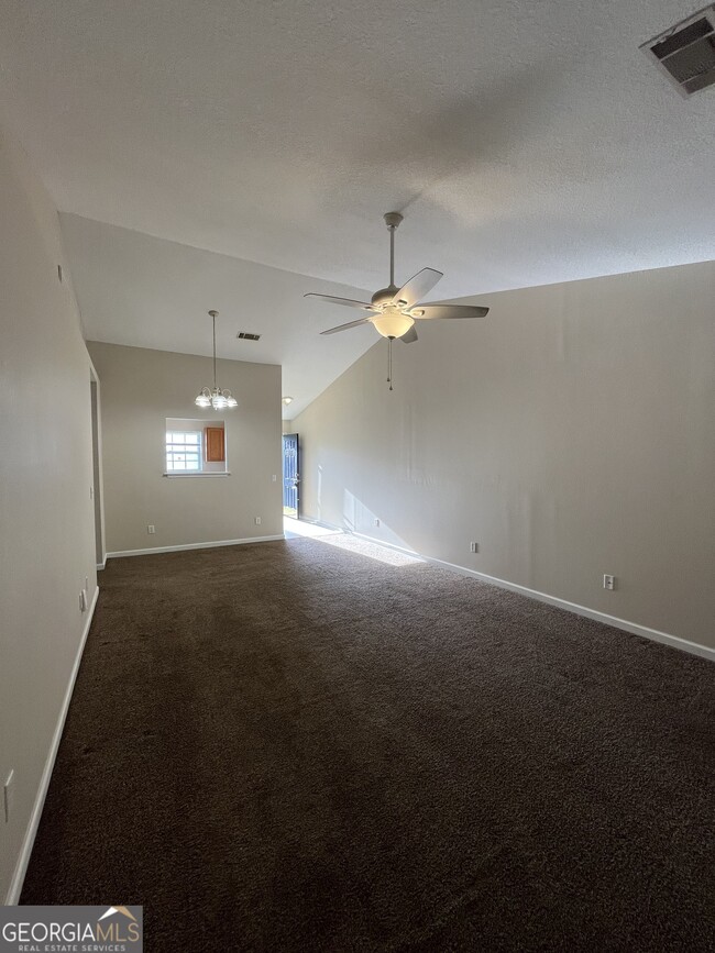 Building Photo - 408 E Lawnwood Ave