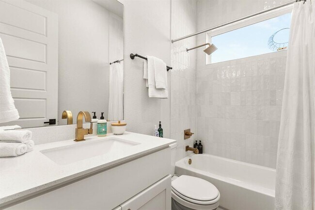 Building Photo - 12600 Purple Prairie Ln