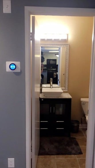 Nest & Guest Bathroom - 2150 Camino De La Reina