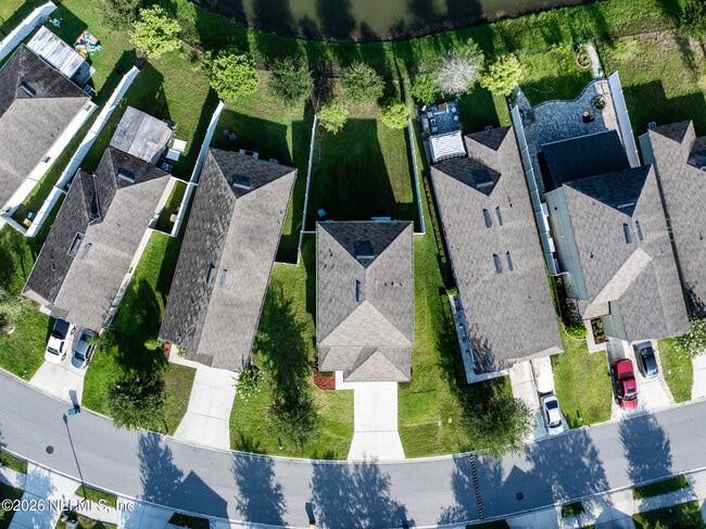 Building Photo - 8279 Meadow Walk Ln