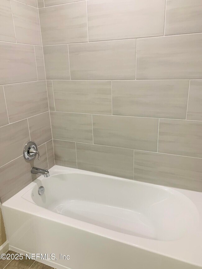 Building Photo - 285 Boracay Cir